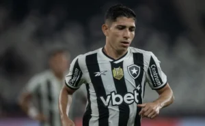 Savarino pede confiança em Renato Paiva: "Será muito importante"