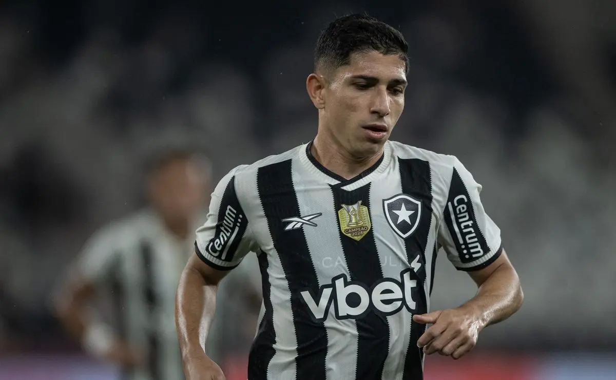 Savarino pede confiança em Renato Paiva: "Será muito importante"