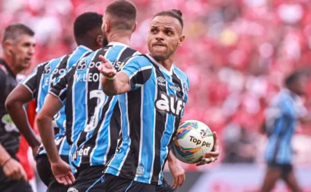 Grêmio x Internacional no Brasileirão Betano: IA prevê desafios para o Grêmio