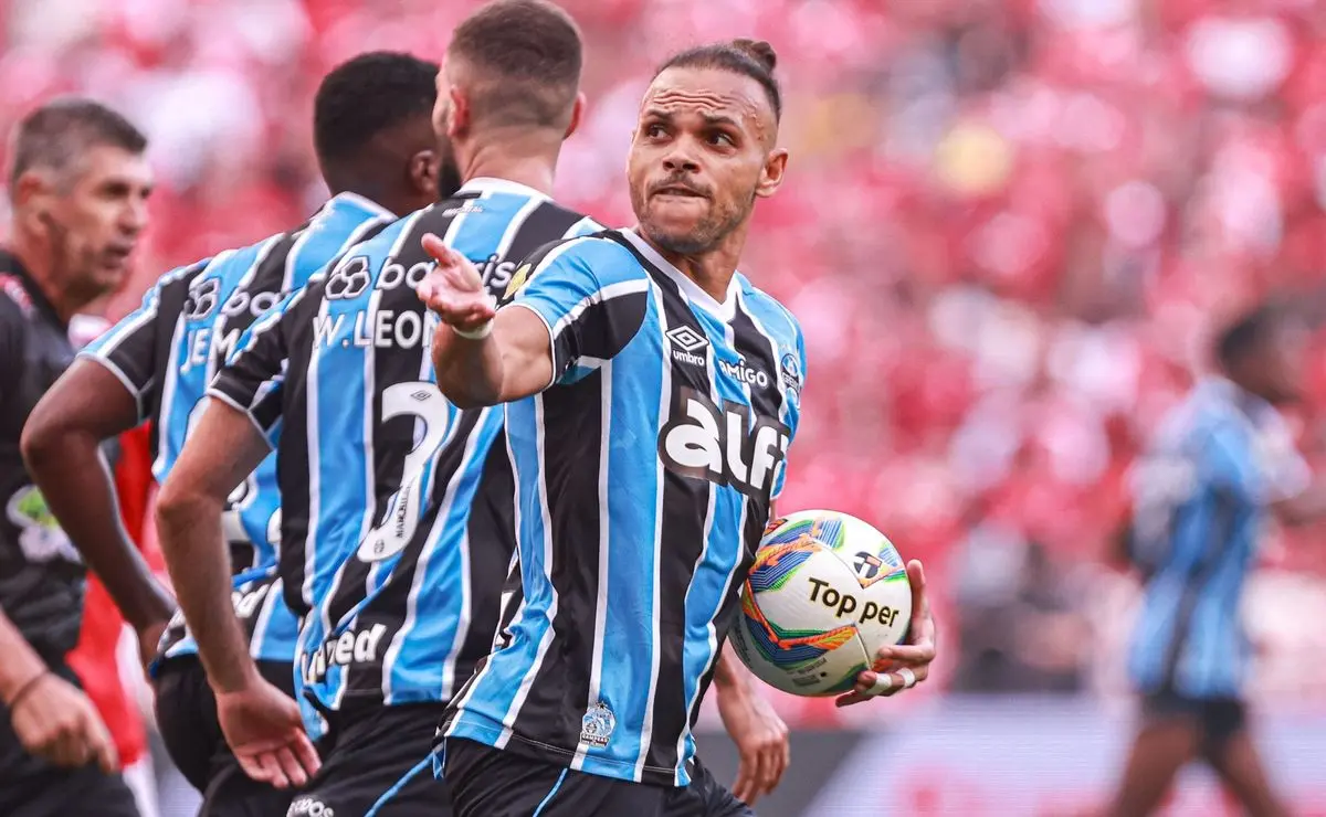 Grêmio x Internacional no Brasileirão Betano: IA prevê desafios para o Grêmio