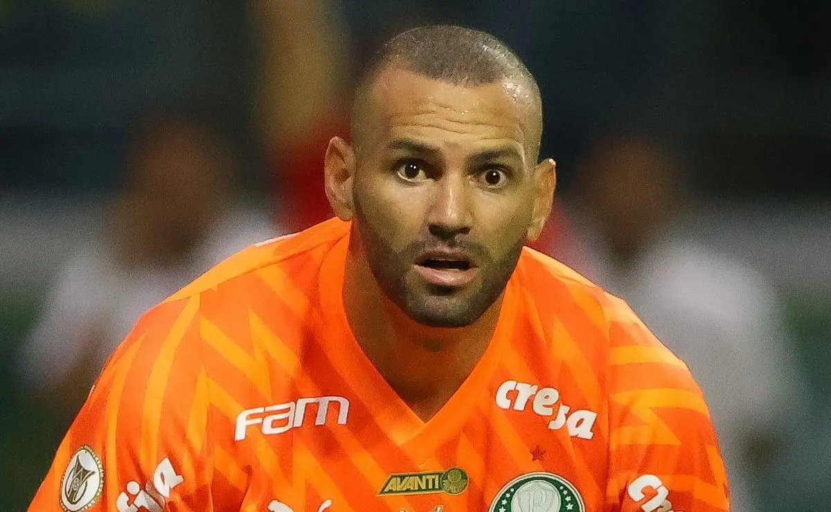 Paulo Nunes cita Weverton e envia mensagem ao goleiro do Palmeiras