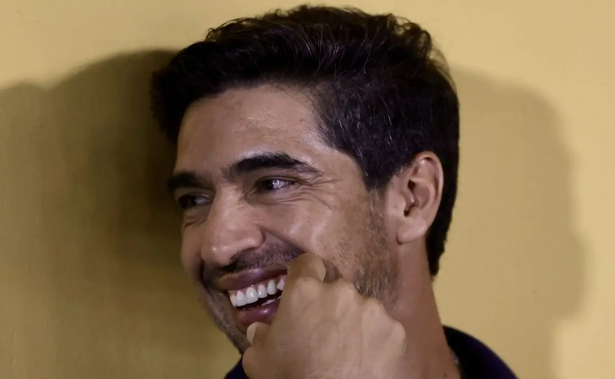 Milton Neves Reitera Apoio a Abel Ferreira na Seleção Brasileira Após Série de Triunfos do Palmeiras