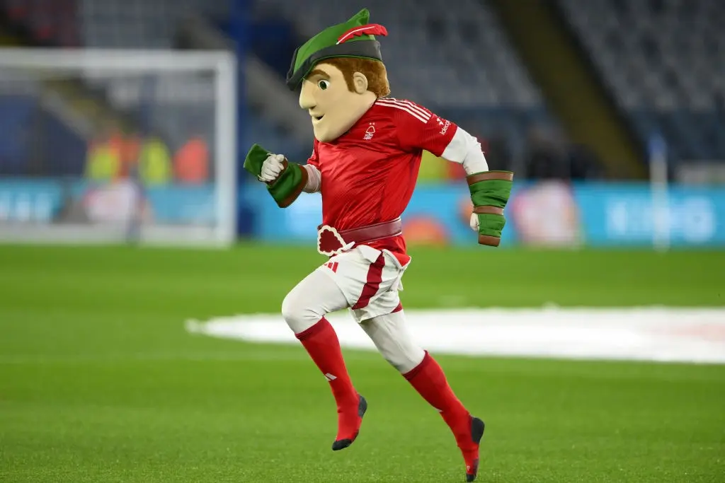Clubes da Premier League Acusados de Abusar nos Preços para Crianças Mascotes