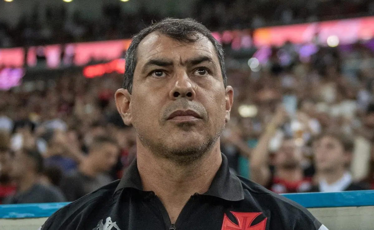 Carille lamenta empate no clássico Vasco x Flamengo e pede mais capricho ao time