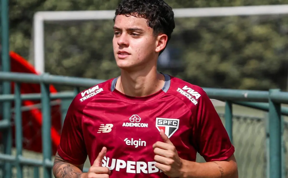 Lucca: A Surpresa de Zubeldía no São Paulo contra Santos; Promessa de 17 Anos é Convocada