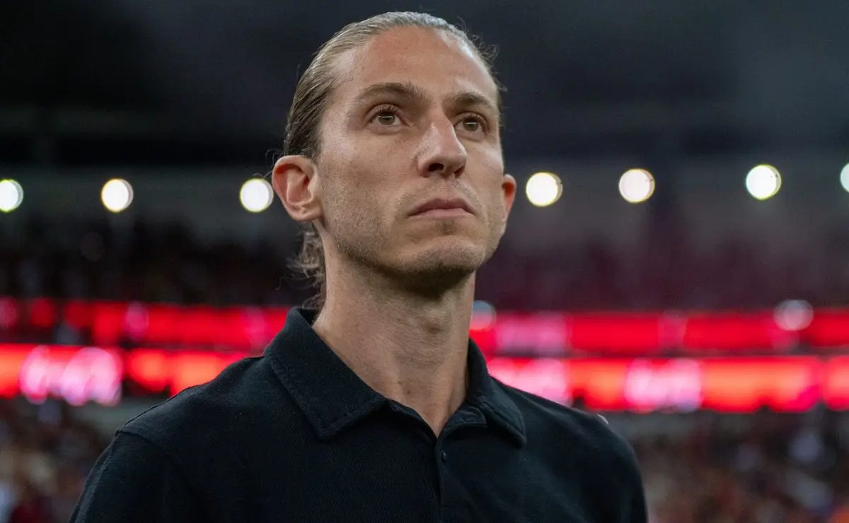 Filipe Luís Exalta Léo Jardim e o Impacto de Fábio Carille no Vasco
