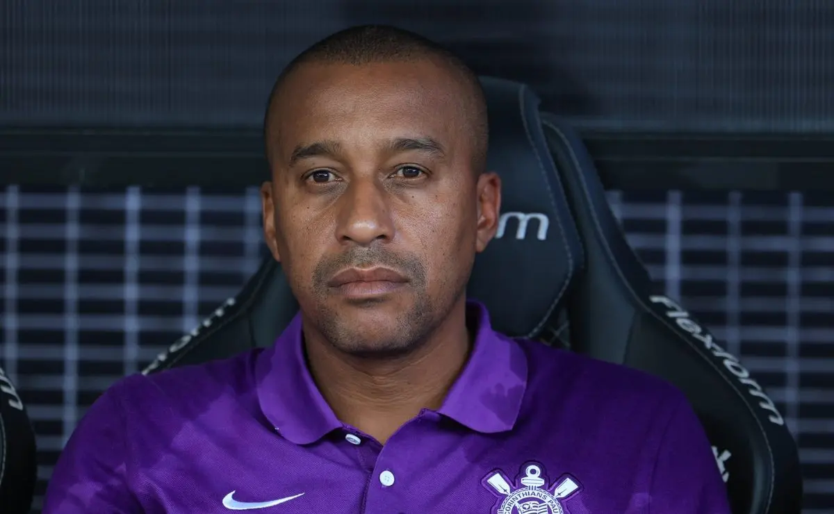Interino do Corinthians Impulsiona Base e Abre Portas Após Triunfo Sobre o Sport
