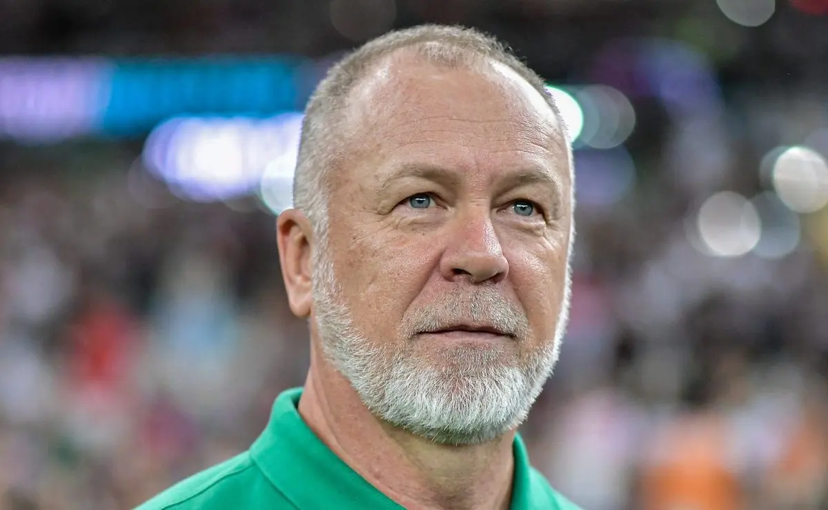 Grêmio Enfrenta Desafios Financeiros na Negociação com Mano Menezes, Revela Jornalista