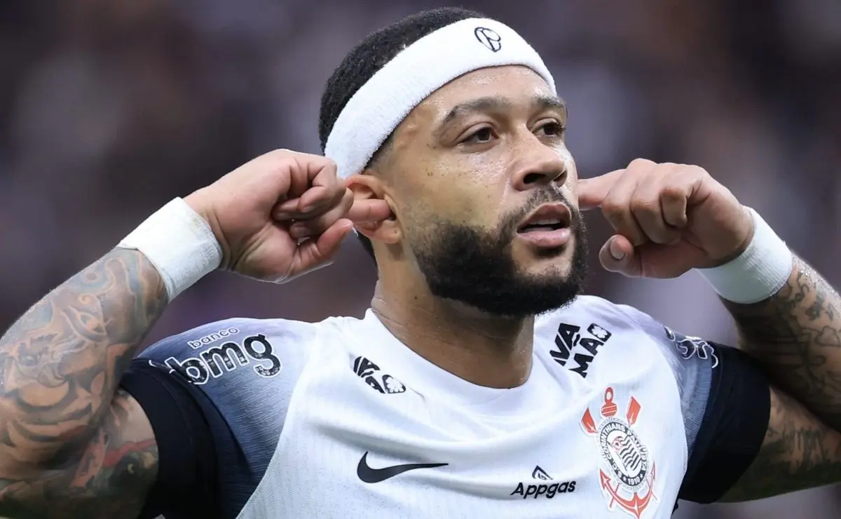PVC: Atuação de gala do Memphis impulsionada por cobrança após declaração sobre Ramón Díaz