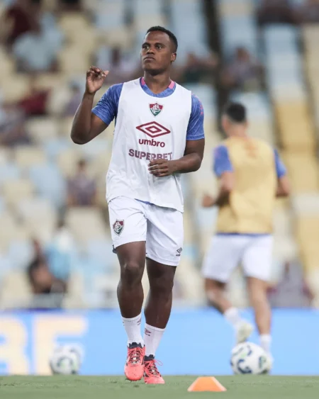 Arias Lamenta Empate do Fluminense e Questiona Pênalti: "Se Precisasse Simular, Eu Faria o Gol"