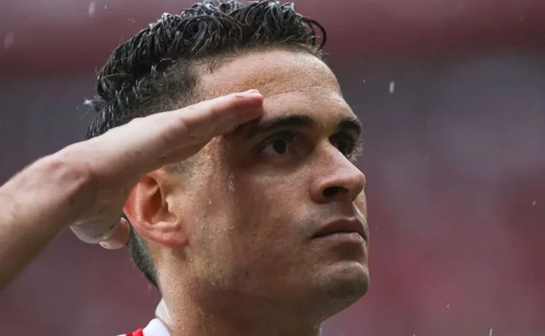 Borré revela complacência do Internacional em clássico: "Eles não ganham"