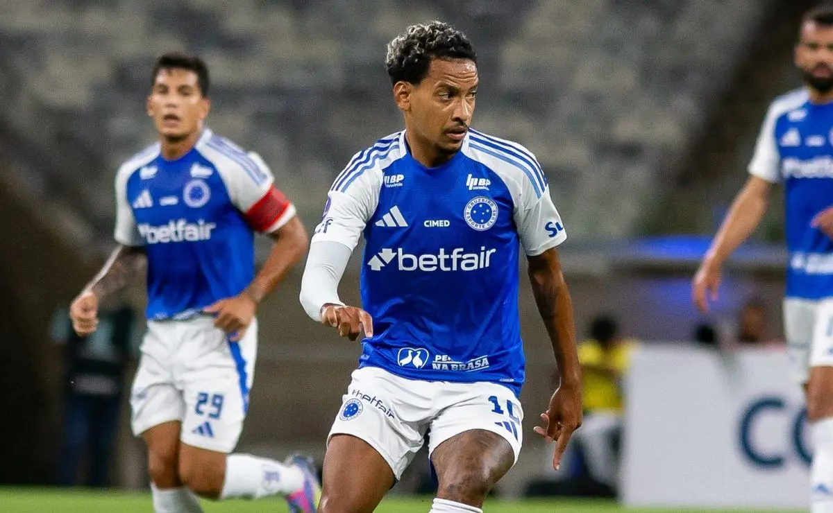Derrota do Cruzeiro para o Red Bull Bragantino expõe opiniões divididas sobre atuação de Matheus Pereira