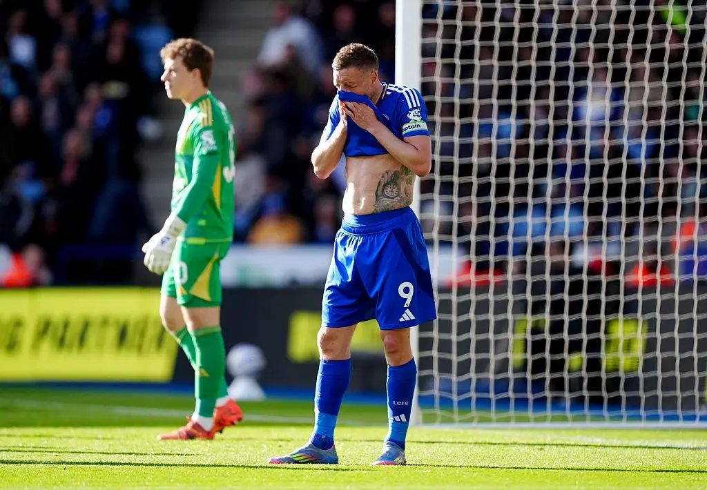 Vardy lamenta rebaixamento do Leicester: "Um show de m..."