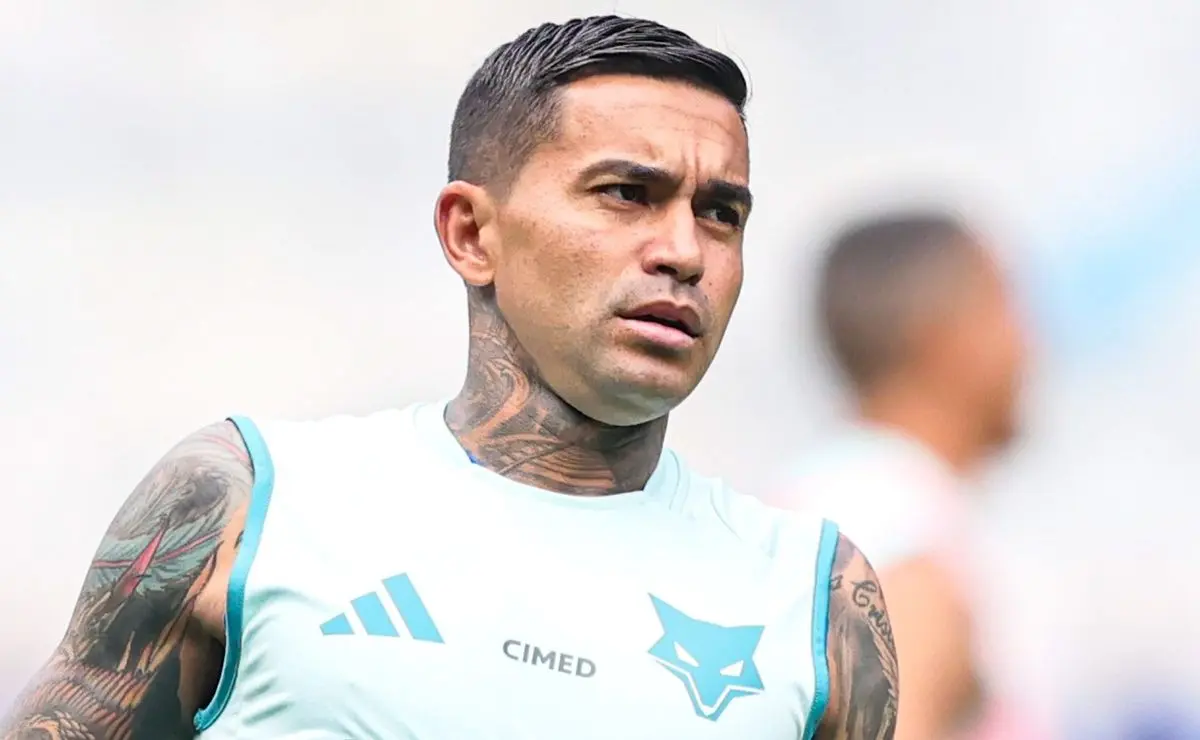 Dudu Aceita Reserva e Busca Reabilitação no Cruzeiro Diante do Palestino