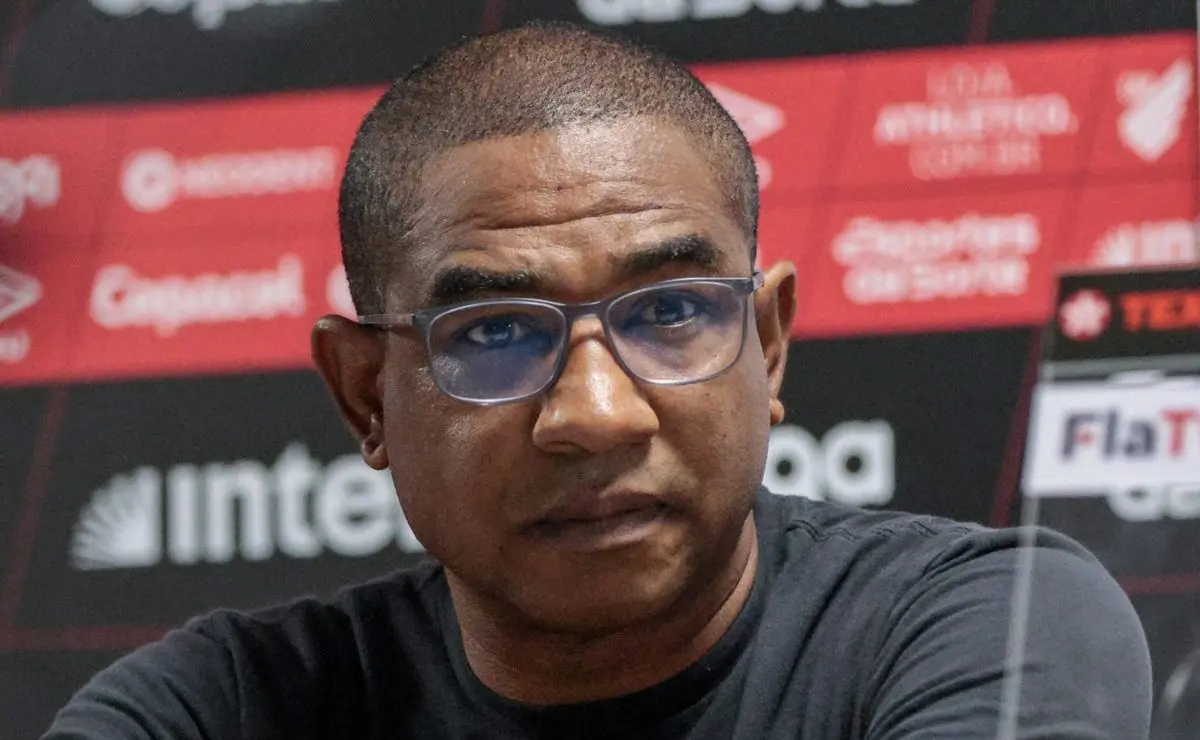 César Sampaio critica falhas do Santos em clássico: "Derrota por culpa própria"