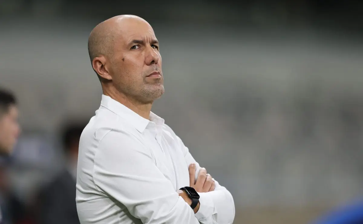 Jardim Decide no Cruzeiro e Informa Jogadores Sobre Possível Mudança Contra o Palestino