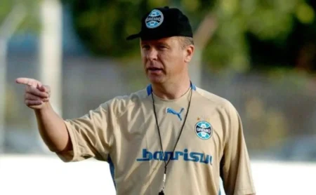 Mano Menezes no Grêmio: De 2005 a 2027, Uma Jornada Tricolor
