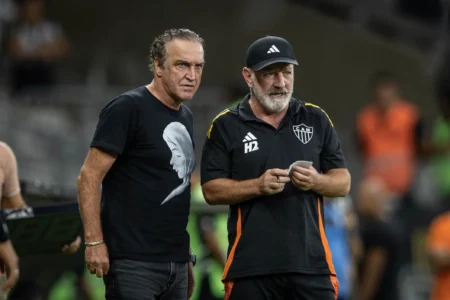 Cuca Rotaciona Elenco do Atlético-MG na Sul-Americana Visando Desgaste