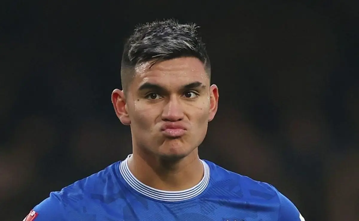 Everton fala sobre o futuro de Alcaraz, jogador do Flamengo