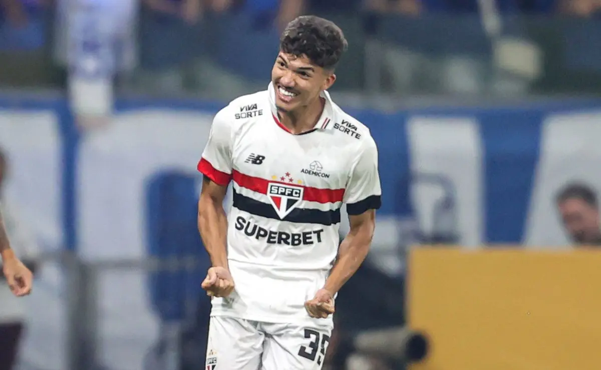 Ex-São Paulo, William Gomes se envolve em polêmica em festa no Porto e pode ser punido