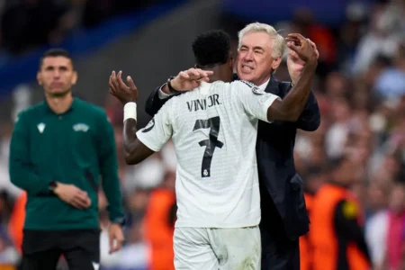 Ancelotti: Sem "chicote", apenas parceria com atletas do Real Madrid
