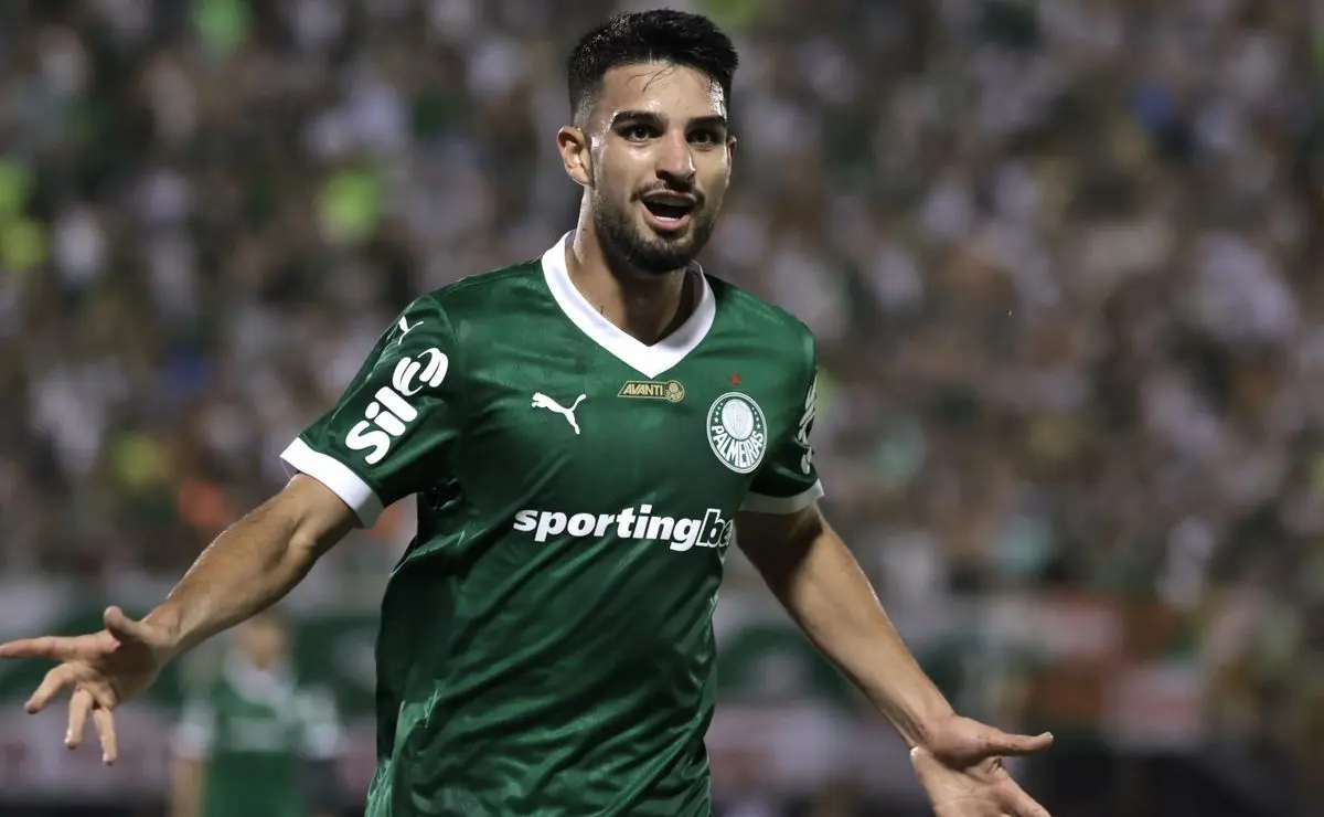 Flaco López Explica Significado do "L" em Celebrações, Dedicado a Torcedor com Doença Rara