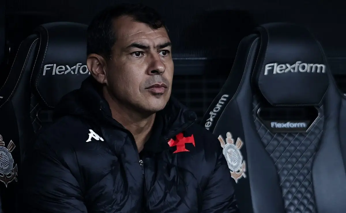 Carille no Corinthians: Persistência e a Avaliação de Pedrinho no Vasco