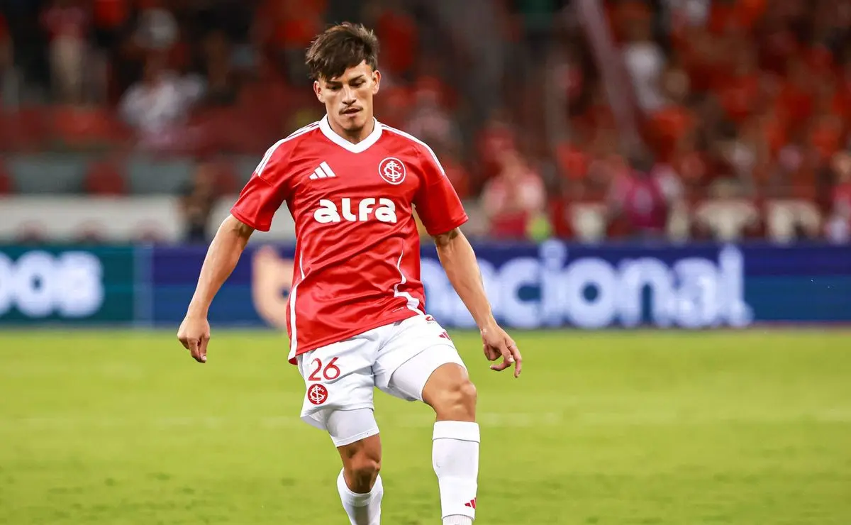 Internacional: Líder em desarmes no Brasileirão Betano com Bernabei em destaque