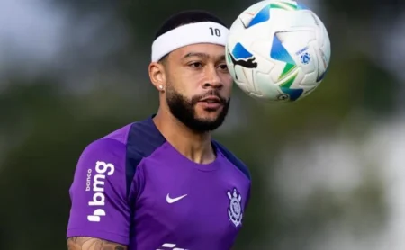 Corinthians se prepara para o Racing na Sul-Americana em meio à incerteza sobre o técnico