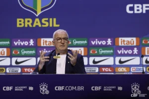 Corinthians Busca Solução Urgente Após Recusa de Tite para Evitar Repetição de Cenário