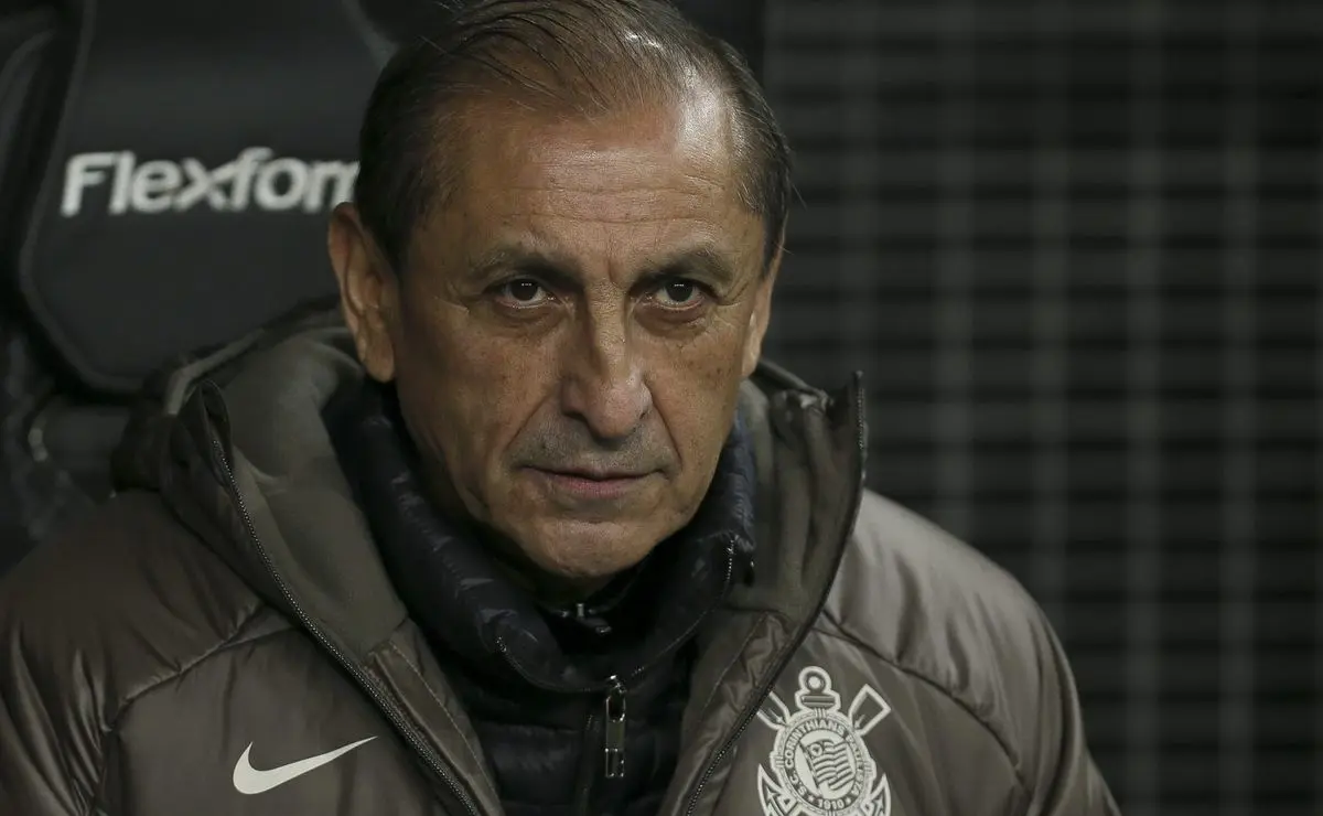 Ramón Díaz pode assinar com clube para evitar queda no Brasileirão
