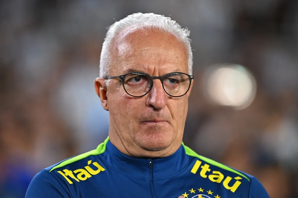 Corinthians intensifica tratativas e agenda encontro com Dorival Júnior para definir contrato