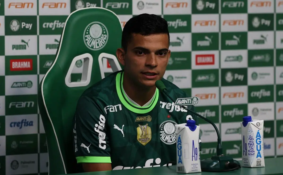 Bruno Rodrigues: Retorno ao Palmeiras e Disponibilidade Contra o Bragantino.