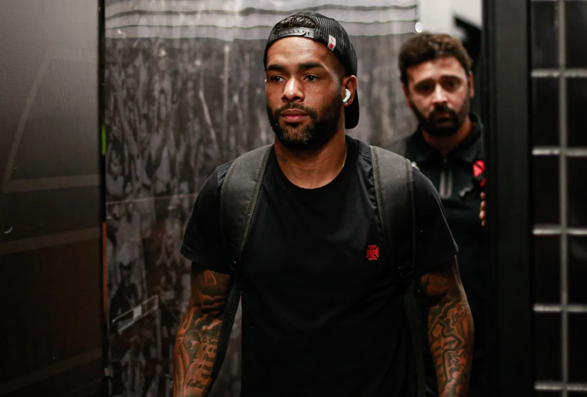 Alex Teixeira: Retorno ao Vasco após jejum de gols de cinco meses