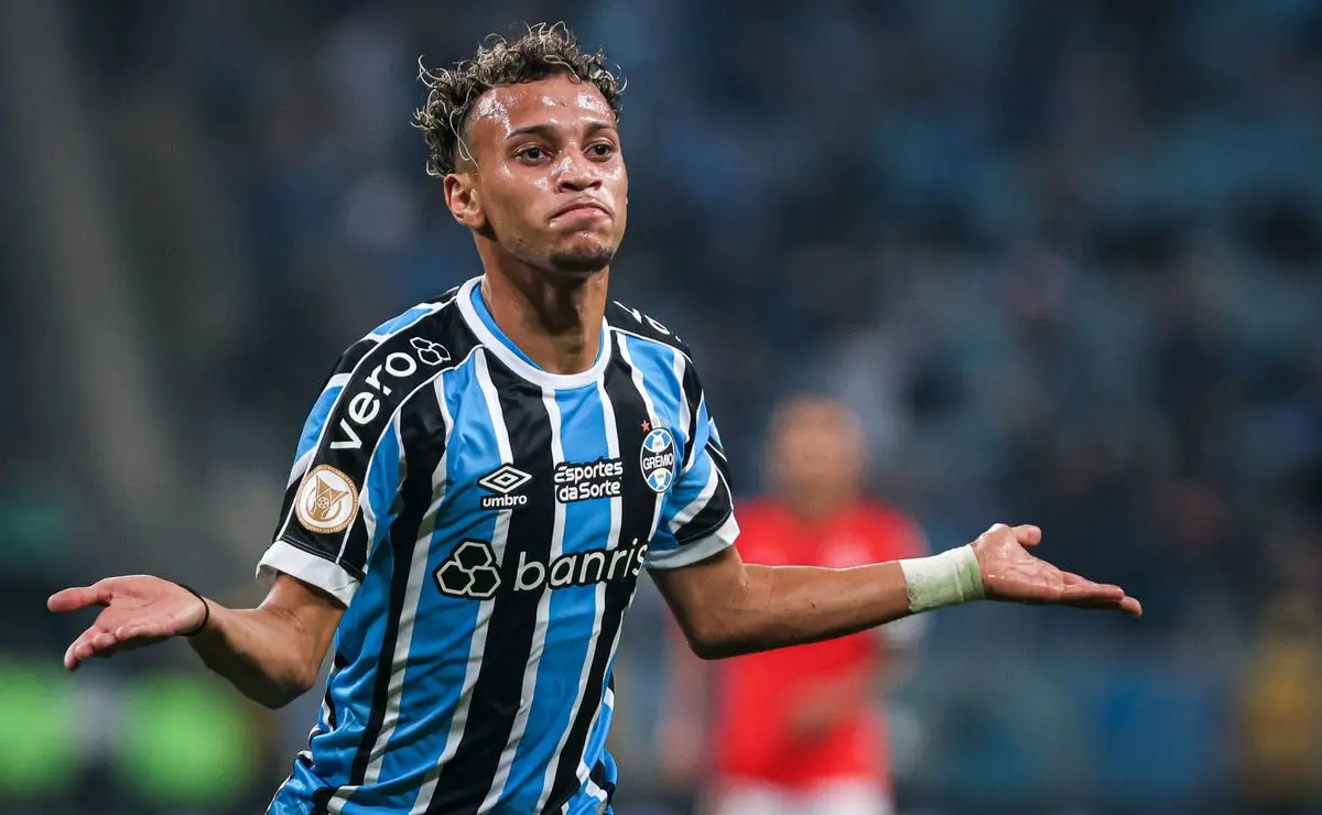 Palmeiras analisa proposta por Bitello, ex-Grêmio, que atraiu interesse do Botafogo