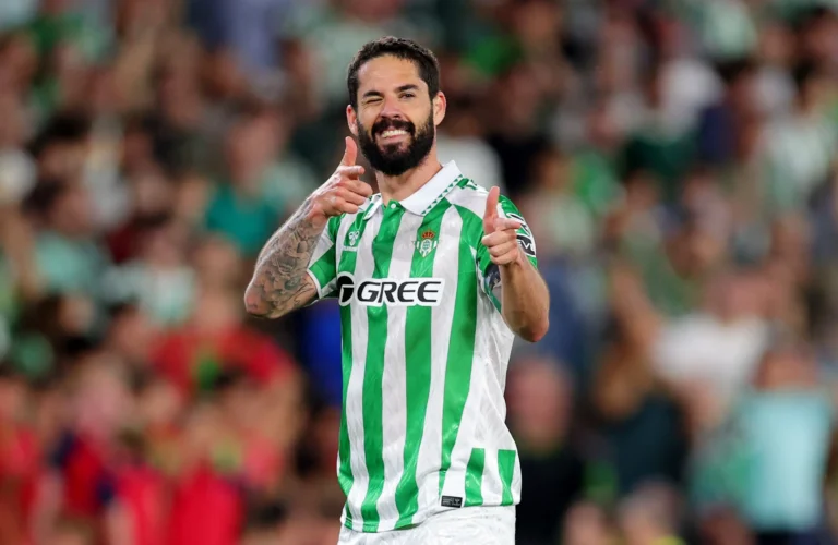 Betis de Antony humilha Valladolid de Ronaldo Fenômeno em LaLiga