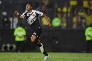Vasco: Rayan renova contrato até 2026