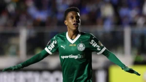Estêvão: A contagem regressiva para a despedida do Palmeiras e os jogos restantes após completar 18 anos