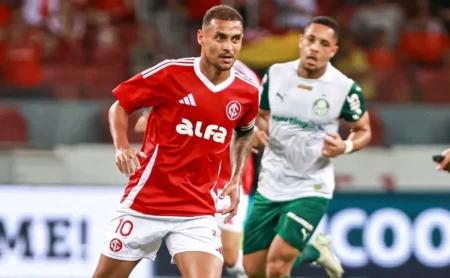 Alan Patrick e dois pendurados no Internacional para o clássico com o Juventude