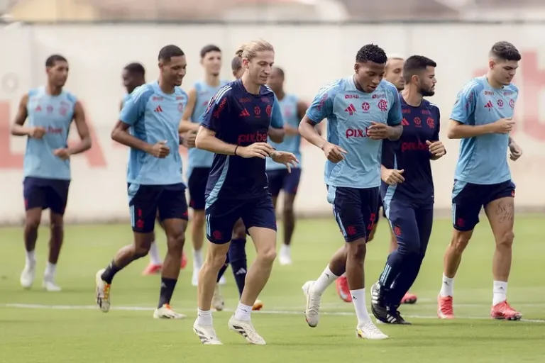 Flamengo: De la Cruz e Léo Pereira retornam; Plata pode jogar contra o Corinthians