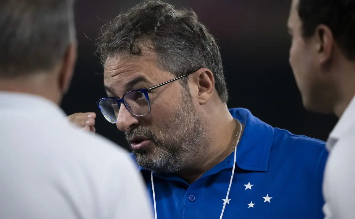 Cruzeiro terá de pagar R$ 13 milhões após demissão de Alexandre Mattos; vínculo ia até 2029