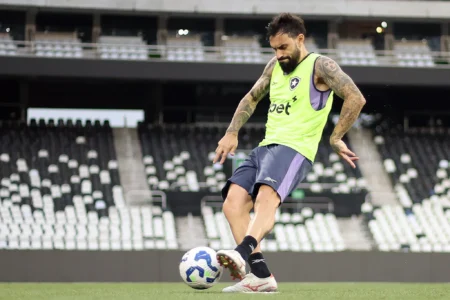 Botafogo: Paiva mantém Mastriani e poupa titulares contra o Capital.