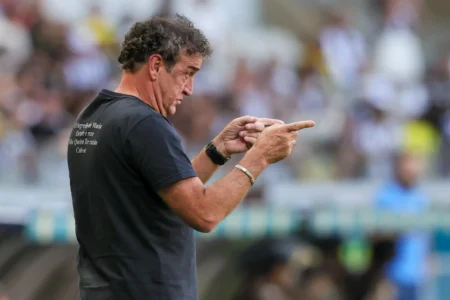 Cuca analisa desempenho do Atlético-MG com números: "Não jogamos mal"