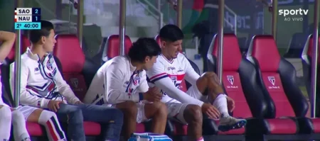 Alan Franco deixa jogo com dores no pé e será reavaliado pelo São Paulo