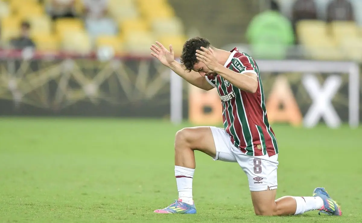 Martinelli: 250 Jogos pelo Fluminense e Ascensão entre os Pratas da Casa de Xerém