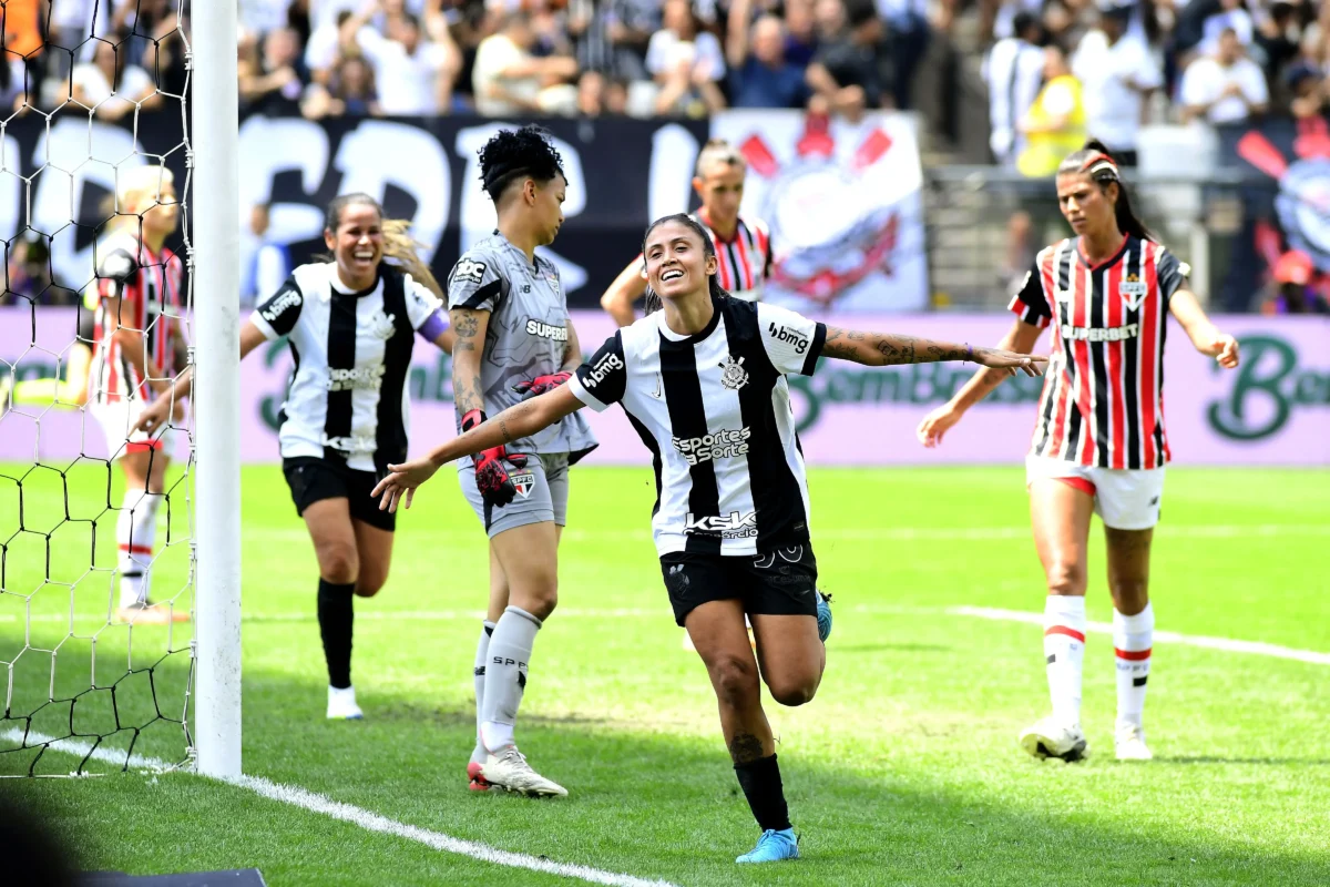 Jaqueline renova com o Corinthians: anúncio oficial