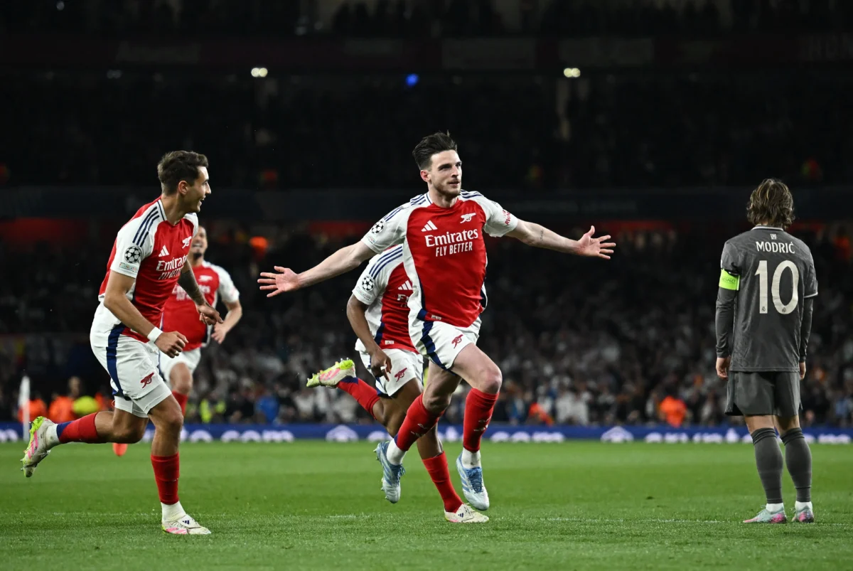 Declan Rice celebra gols de falta contra o Real na Champions: "Estou no paraíso"