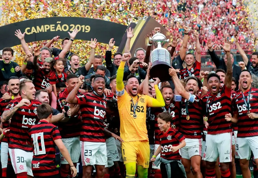 Flamengo: 150 jogos contra estrangeiros na Libertadores e vitórias memoráveis