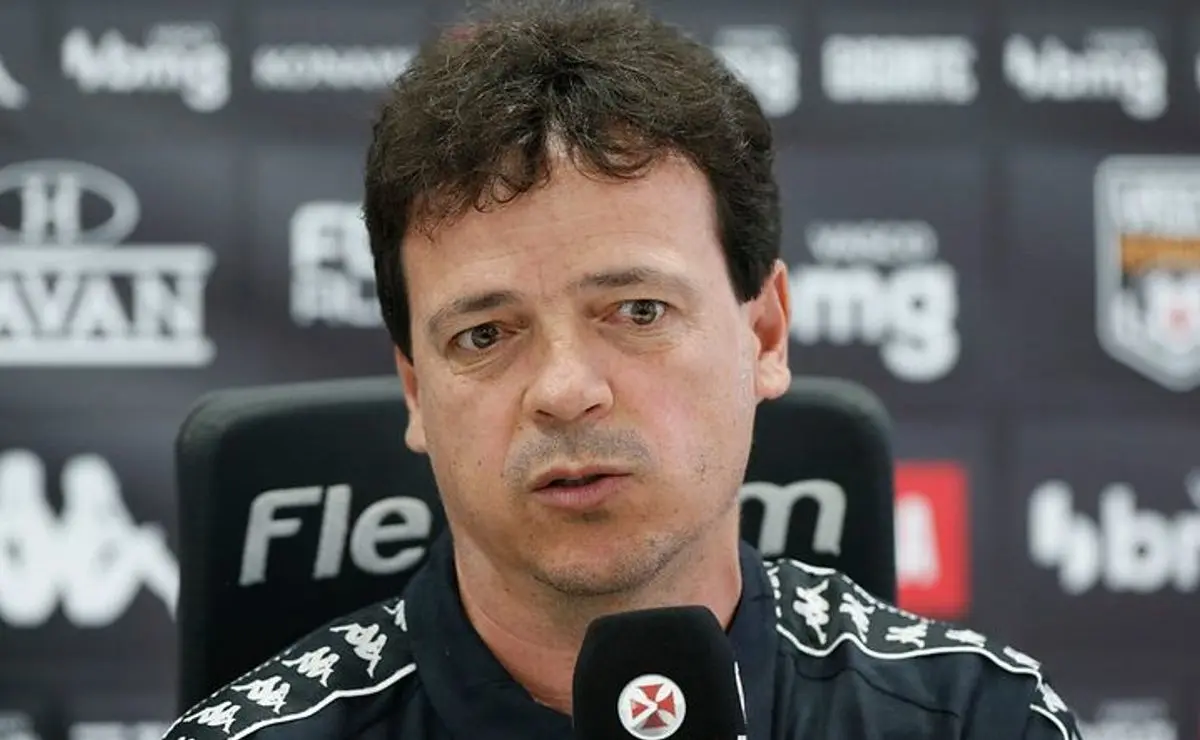 Vasco se aproxima de Fernando Diniz com oferta salarial de R$ 1 milhão mensais