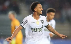Botafogo vence Carabobo e quebra jejum de três meses sem vitória fora de casa